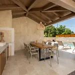 Villa Lapidea By Istrialux *