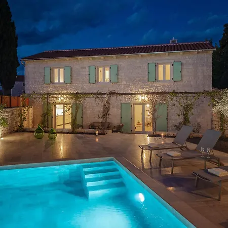 Lapidea By Istrialux Willa Sivati