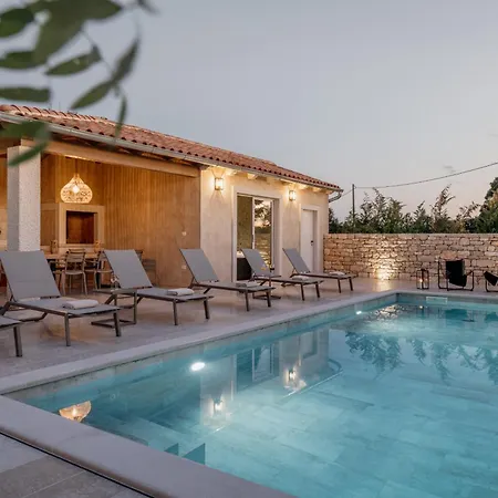 Lapidea By Istrialux Willa Sivati